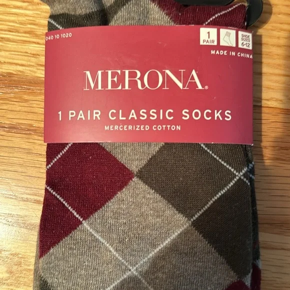 NWT Merona Classic Socks Antimicrobial Treatment - Picture 2 of 4